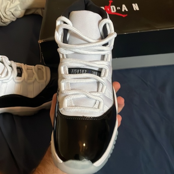 Jordan 11 Concord - Picture 4 of 9